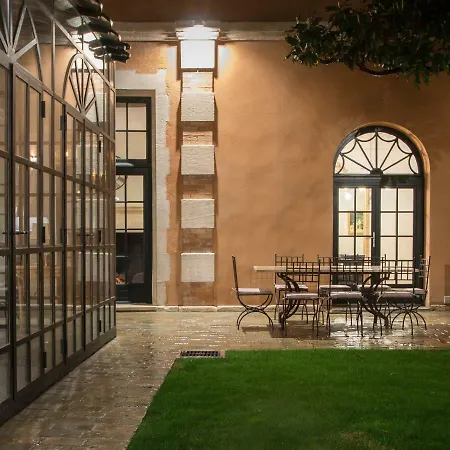 Maison D'hôtes Au Coeur D'avignon